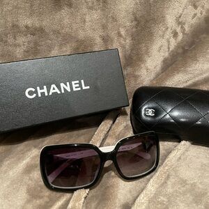 Chanel Sunglasses🕶️